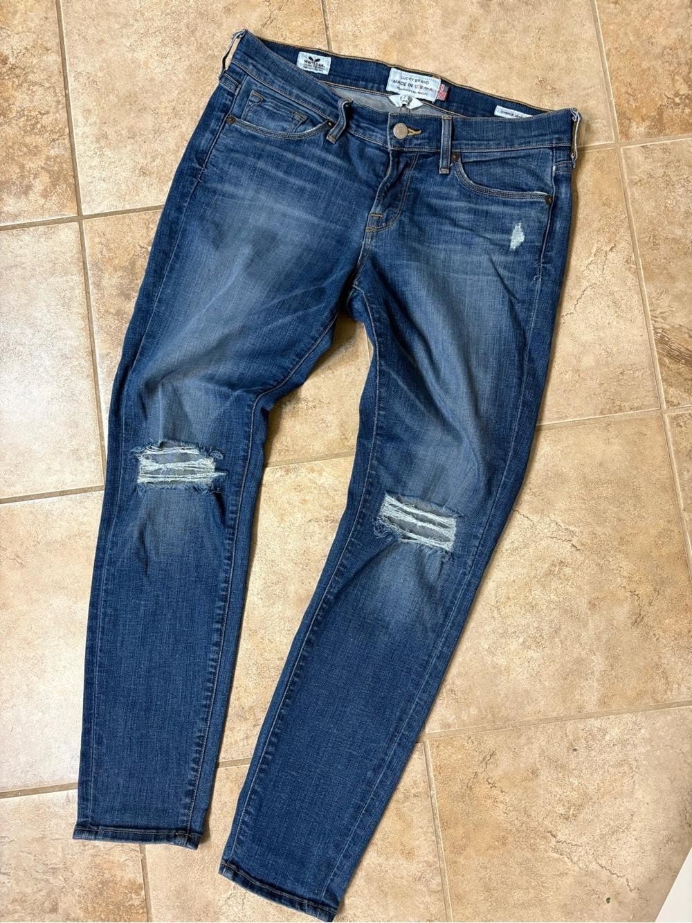 🍀LUCKY BRAND Charlie Skinny Jeans